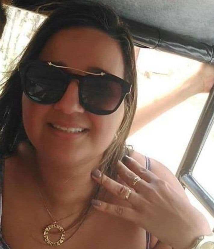 Raquel Gomes - Phone retail store manager who transitioned into software testing.